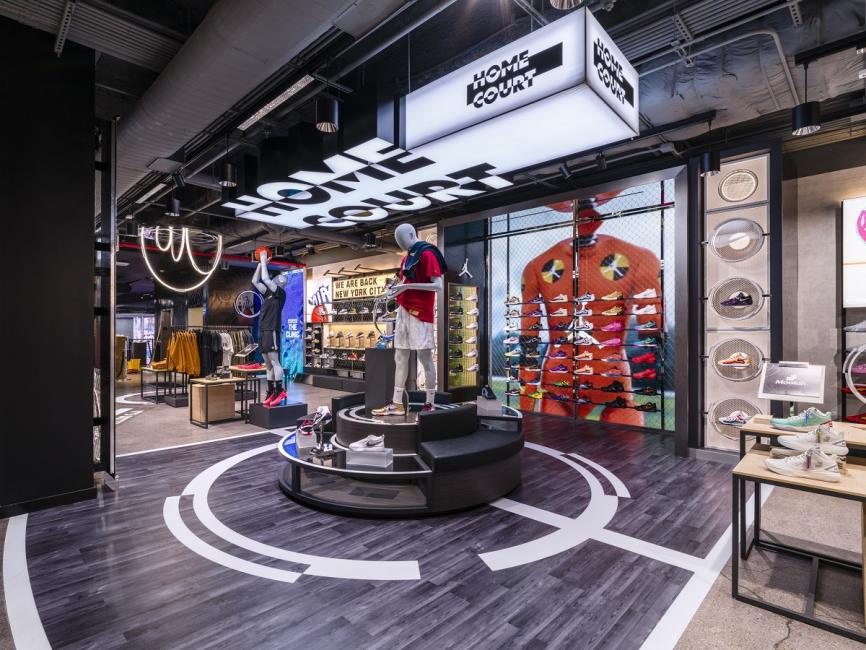 Foot Locker devoile son premier magasin 100 basket a New York NEWS Sport Guide Le business des enseignes et des marques