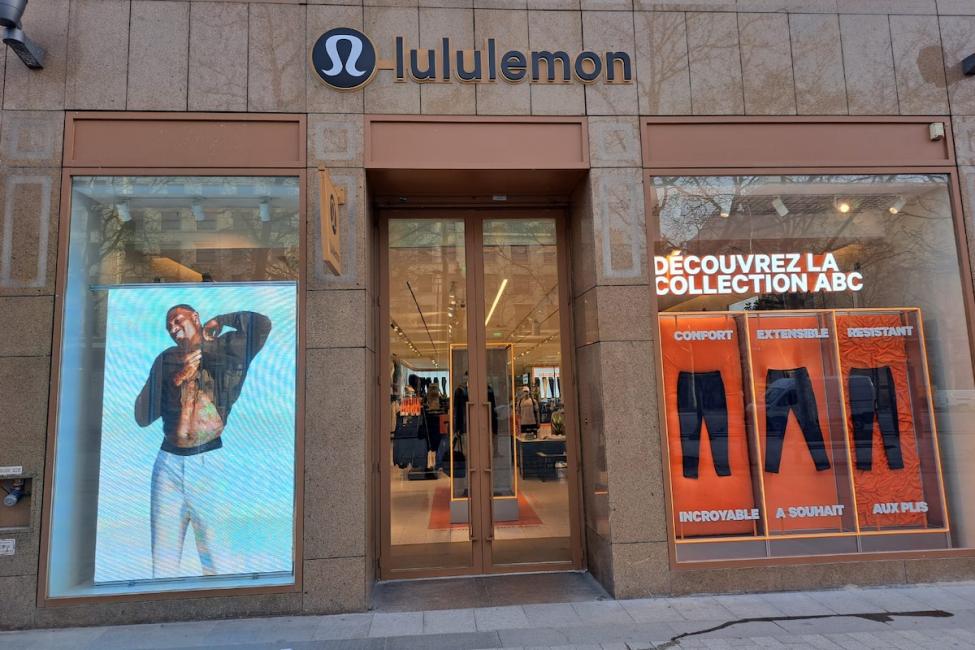 Lululemon revoit à la hausse ses prévisions pour le dernier trimestre 2024